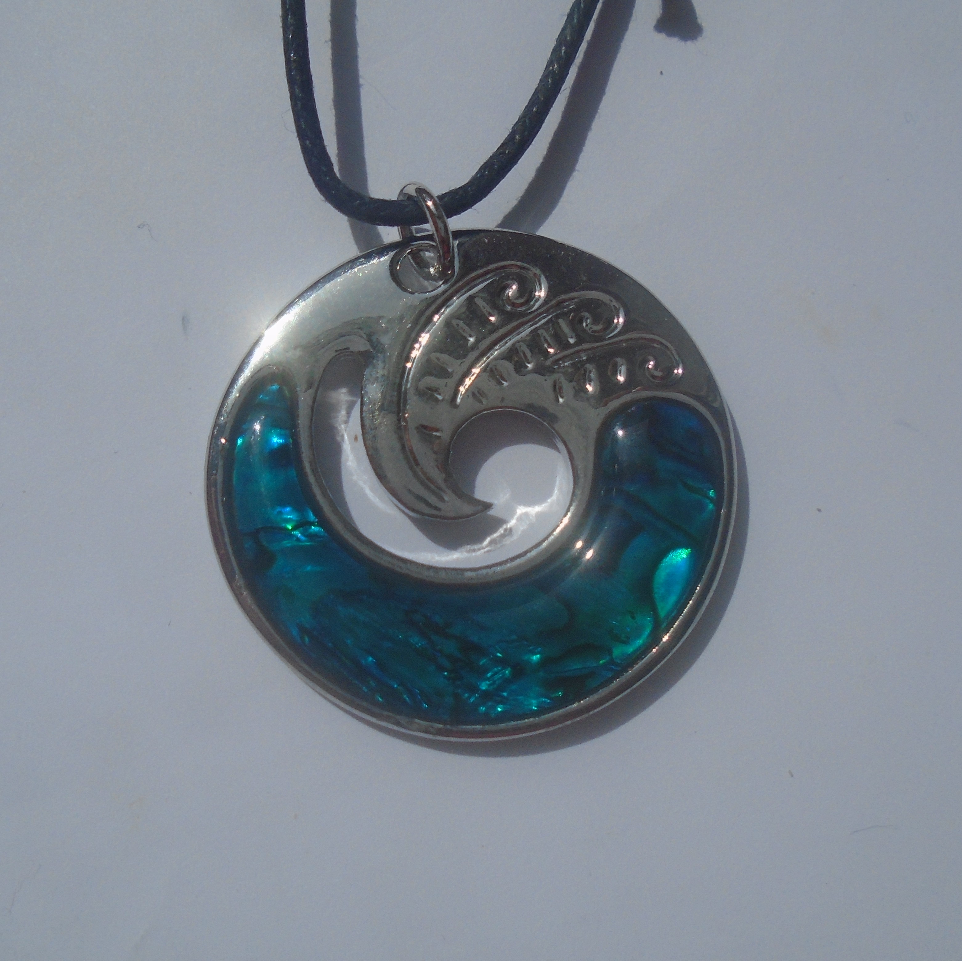 privesek-paua-musle-velky-maorske-symboly-6